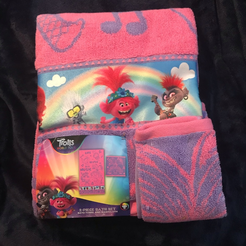 2pc Trolls Whoa We Go Bath Towel and Washcloth Set